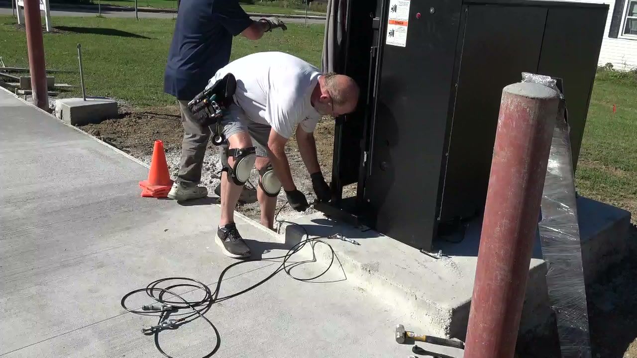 Drilling anchors for the operator base
